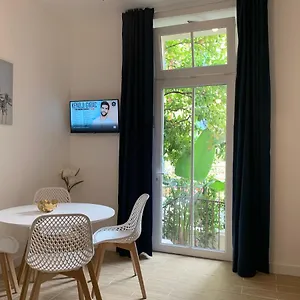 Les Fougeres 2p Jardin Parking Cannes