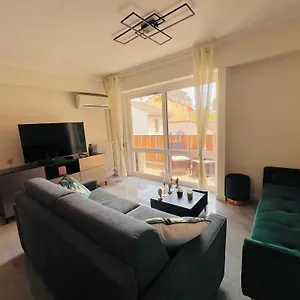 Les Arenes - Centre, 2 Pieces Recemment Renove De 45 M2 Avec Sa Terrasse De 10 M2 Appartamento