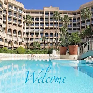 Front Pools Cannes