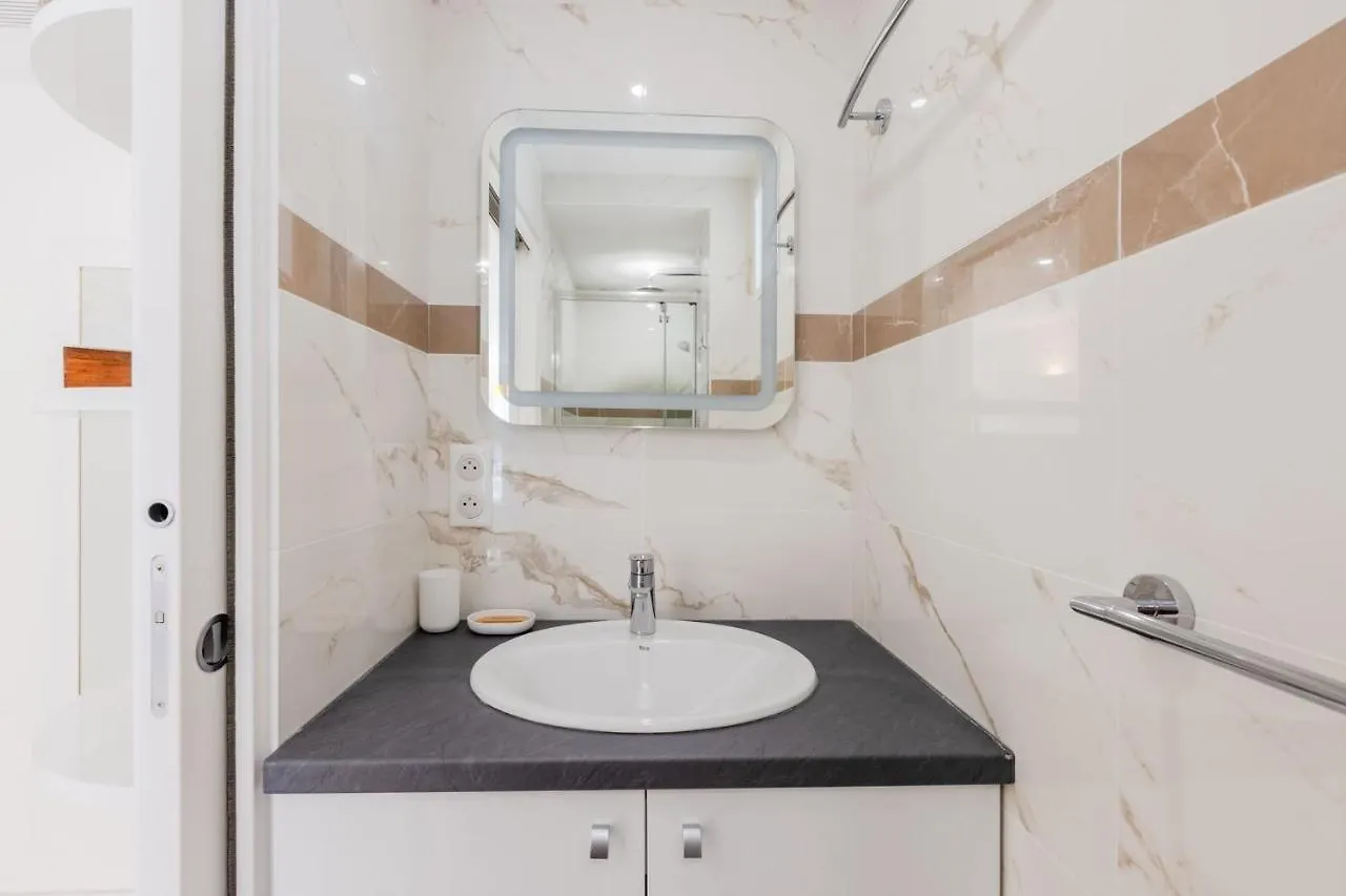 Luxurious 2-Room Apartment In Palm Beach Cannes