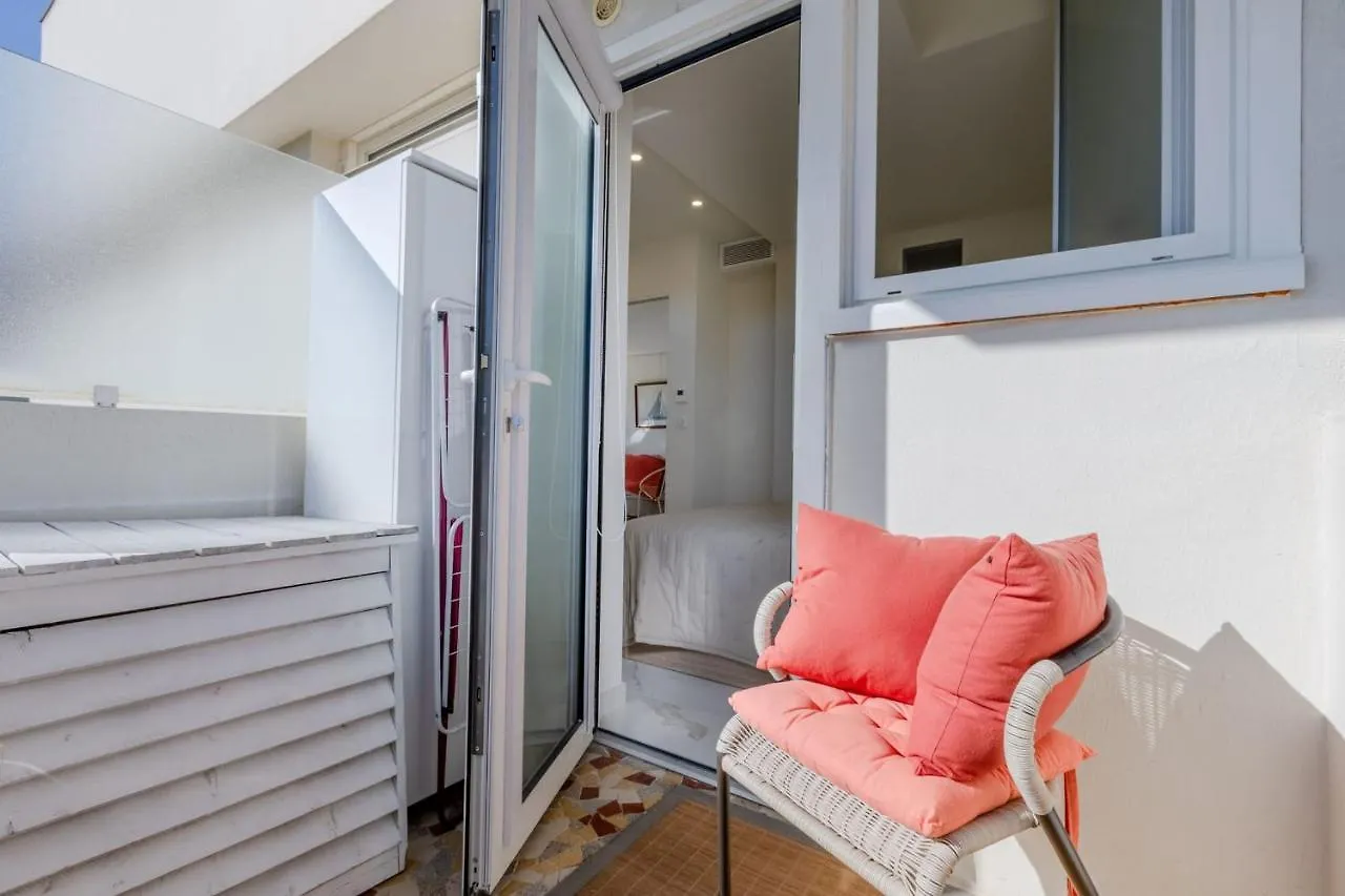 Luxurious 2-Room Apartment In Palm Beach Cannes Francie